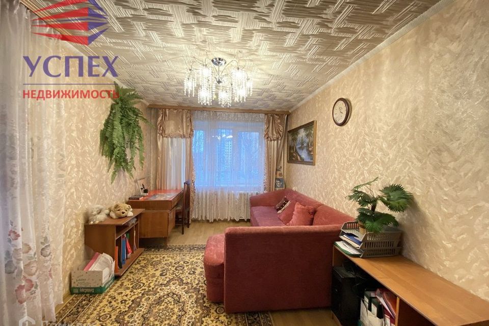 Сдаётся 2-комнатная квартира, 56.8 м²