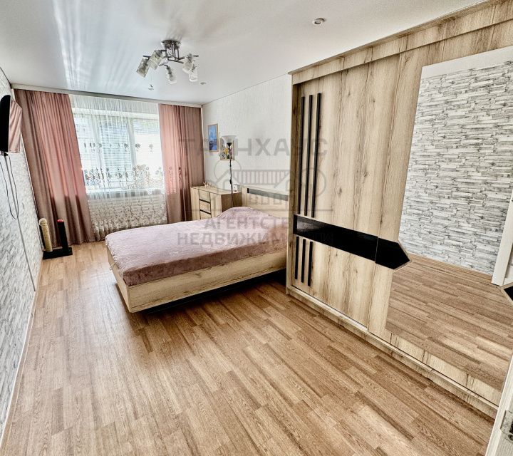 Продаётся 2-комнатная квартира, 45.6 м²