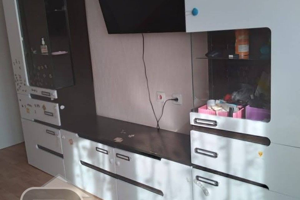 Продаётся 1-комнатная квартира, 43 м²
