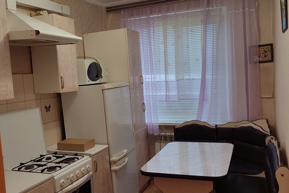 Продаётся 3-комнатная квартира, 60 м²