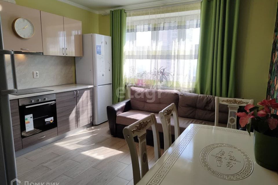 Продаётся 2-комнатная квартира, 67.5 м²