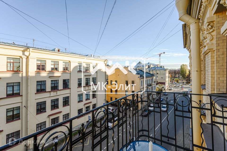 Продаётся 6-комнатная квартира, 165 м²