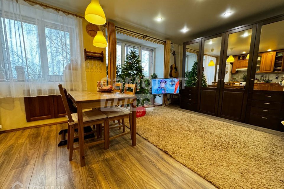 Продаётся 2-комнатная квартира, 51.2 м²
