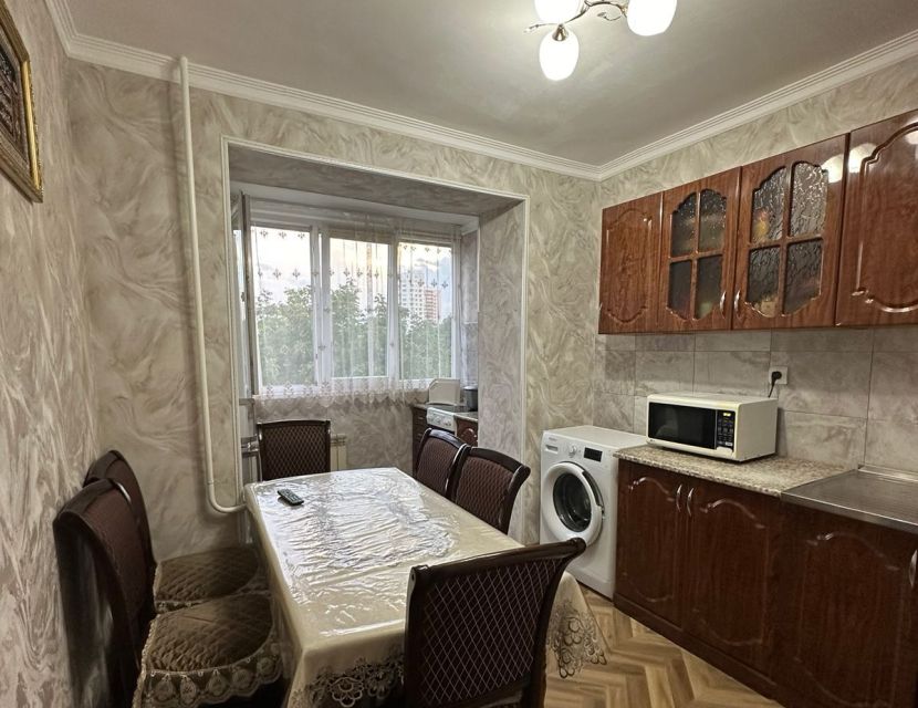 Продаётся 4-комнатная квартира, 80.7 м²