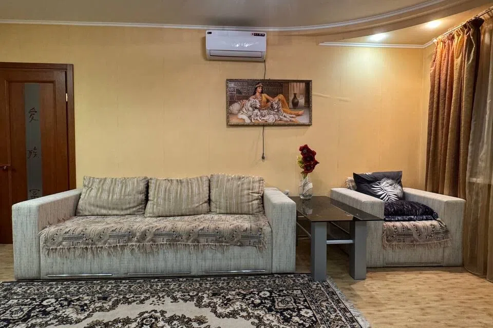 Сдаётся 2-комнатная квартира, 60 м²