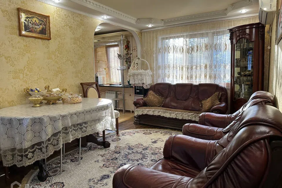 Продаётся 3-комнатная квартира, 56.7 м²