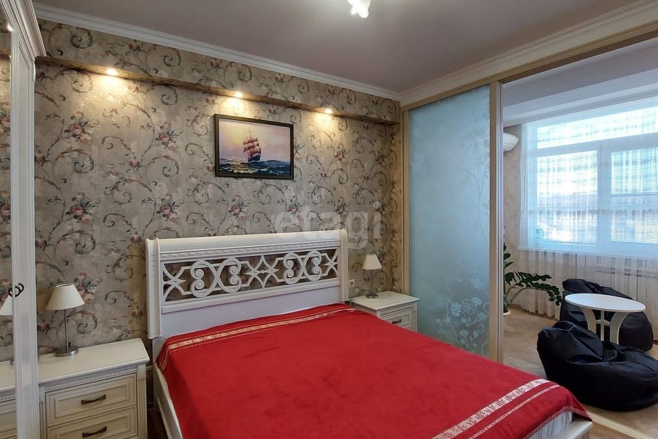 Продаётся 1-комнатная квартира, 50.2 м²