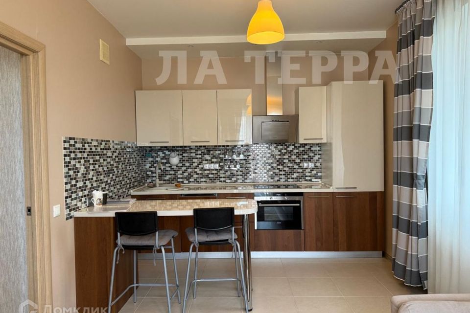 Сдаётся 1-комнатная квартира, 49.8 м²