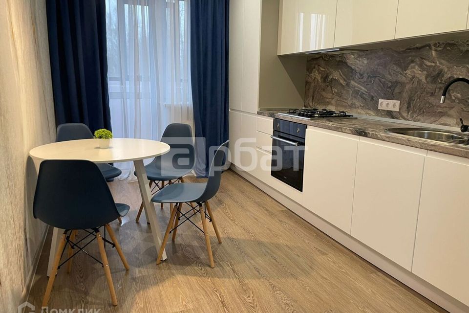 Продаётся 1-комнатная квартира, 38.8 м²