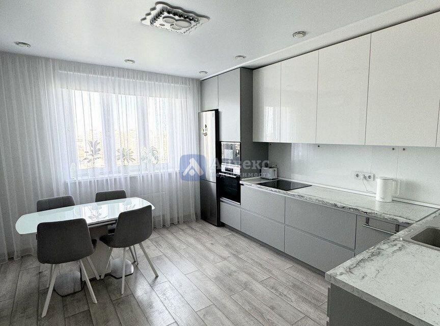 Продаётся 3-комнатная квартира, 85 м²