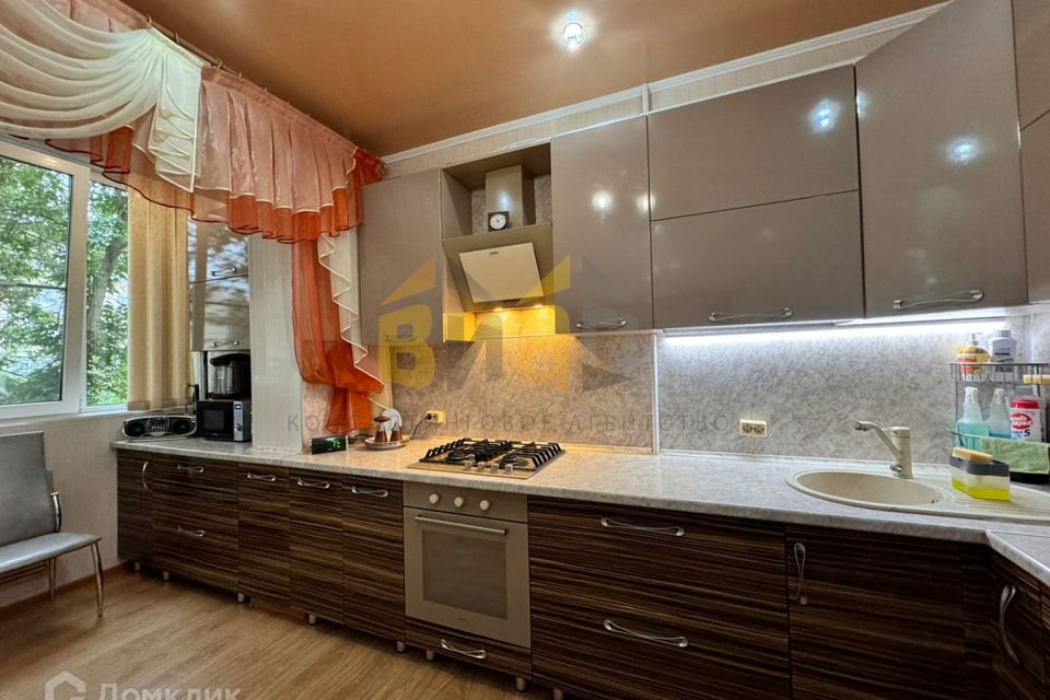 Продаётся 3-комнатная квартира, 72.8 м²