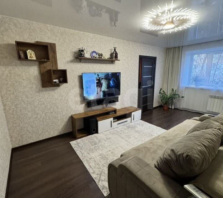 Продаётся 3-комнатная квартира, 53.7 м²