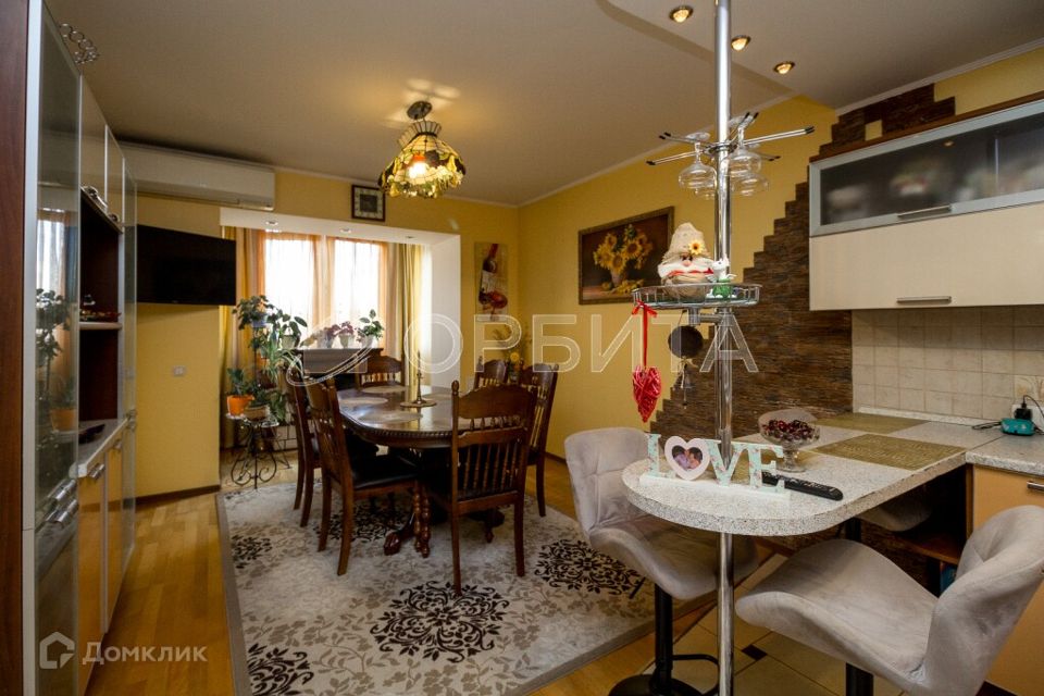 Продаётся 5-комнатная квартира, 150 м²