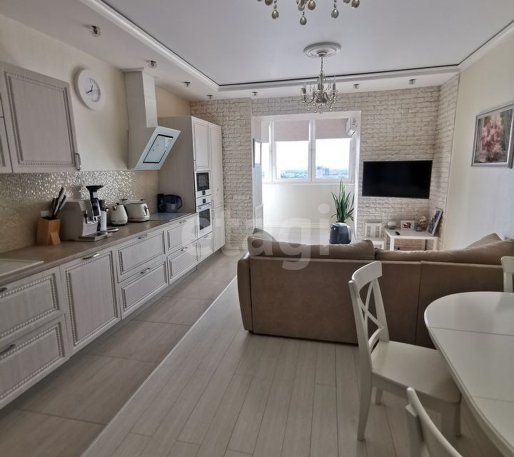 Продаётся 2-комнатная квартира, 55.5 м²