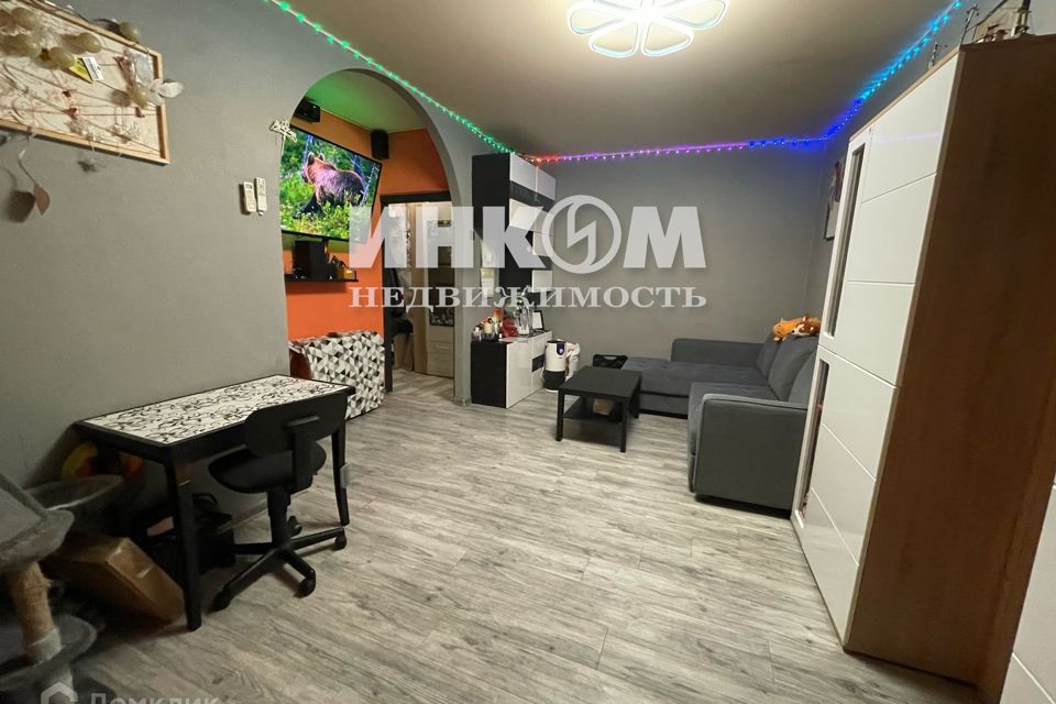Продаётся 2-комнатная квартира, 42.6 м²