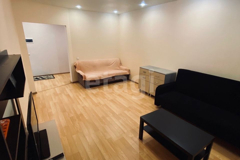 Продаётся 1-комнатная квартира, 42.6 м²