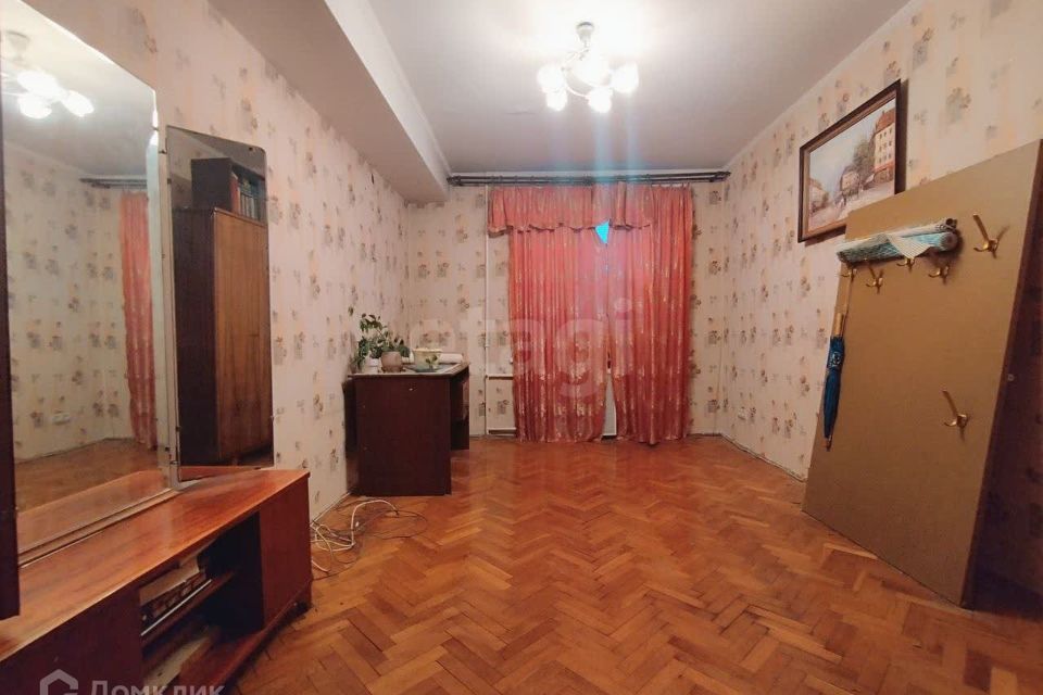 Продаётся 2-комнатная квартира, 49.7 м²