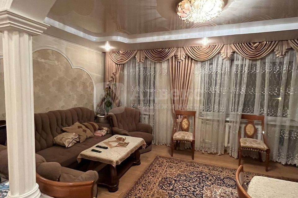 Продаётся 4-комнатная квартира, 85 м²