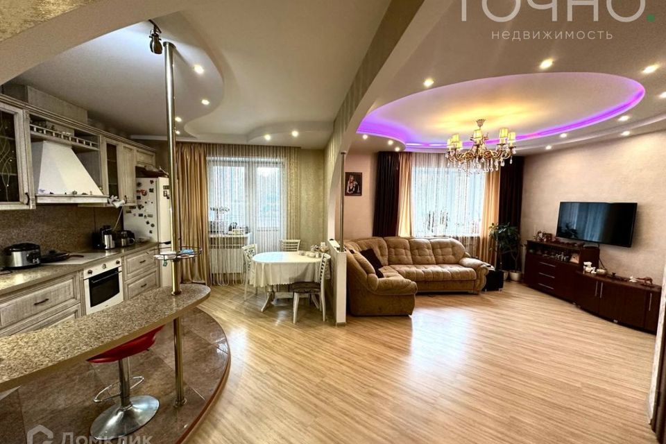 Продаётся 2-комнатная квартира, 90.9 м²