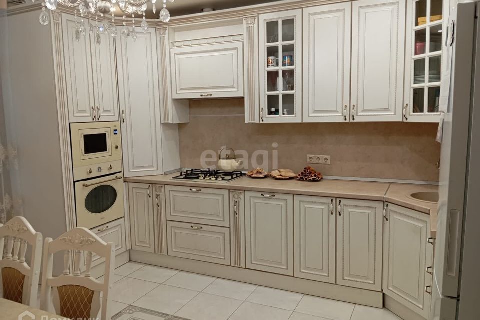 Продаётся 3-комнатная квартира, 79.7 м²