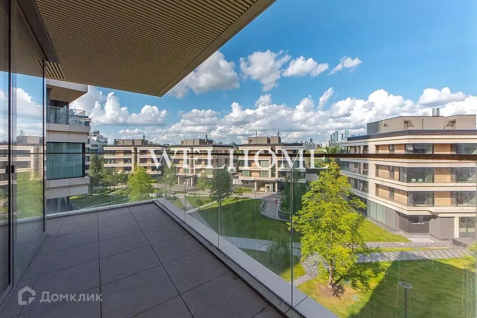 Продаётся 5-комнатная квартира, 206.3 м²