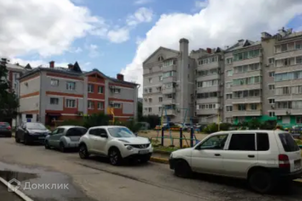 Продаётся 4-комнатная квартира, 132.3 м²