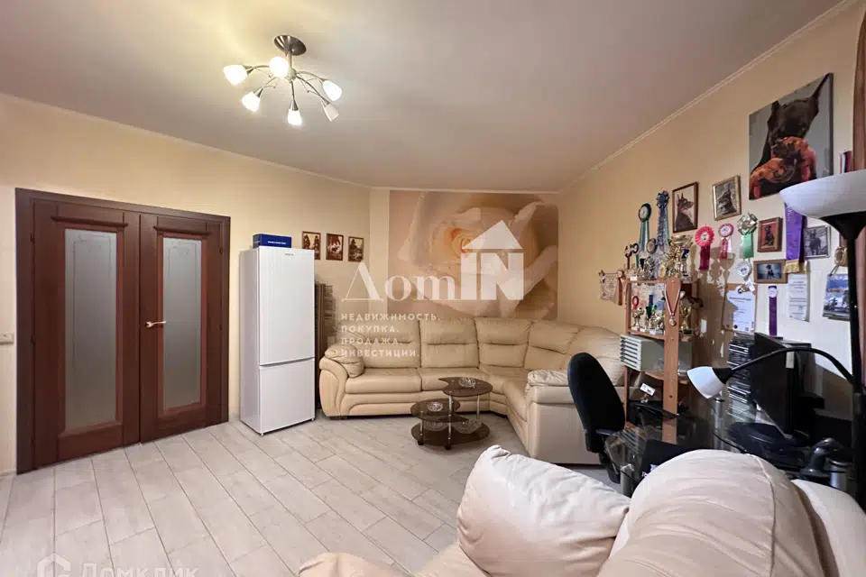 Продаётся 4-комнатная квартира, 118.8 м²