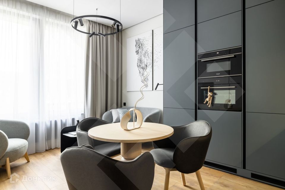 Продаётся 2-комнатная квартира, 71.1 м²