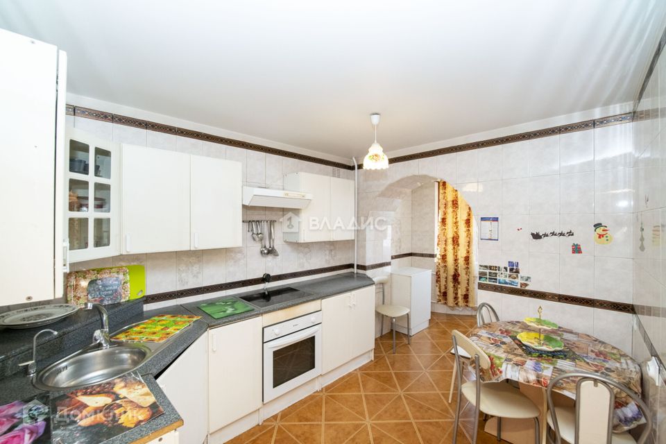 Продаётся 3-комнатная квартира, 75.7 м²