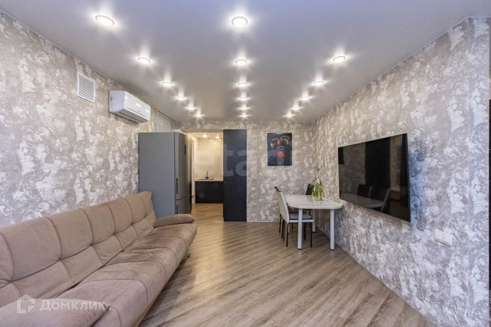 Продаётся 3-комнатная квартира, 102.5 м²