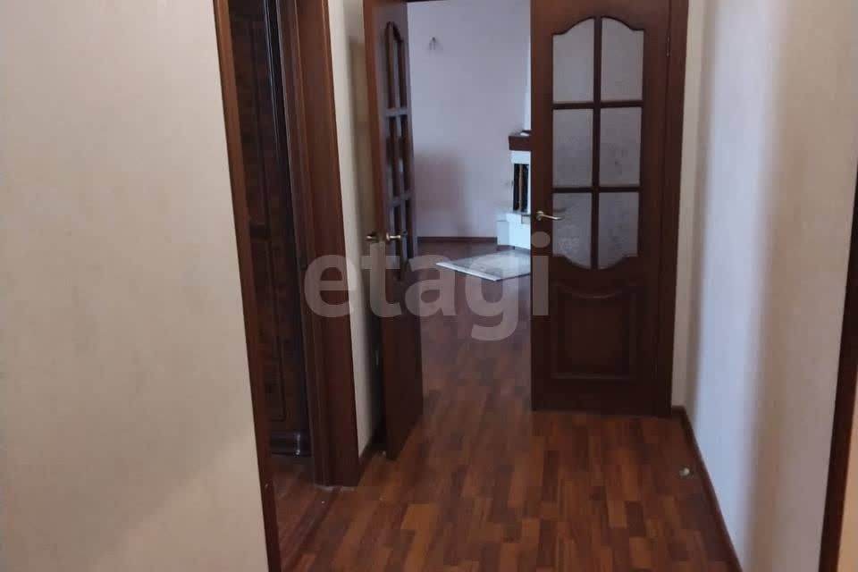 Продаётся 2-комнатная квартира, 72.4 м²