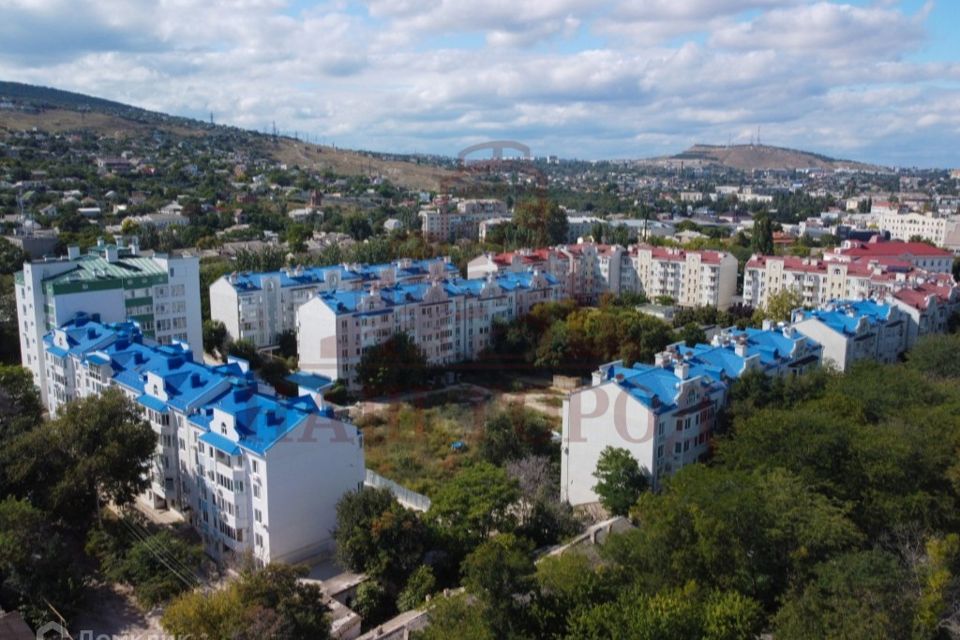 Продаётся 2-комнатная квартира, 115 м²