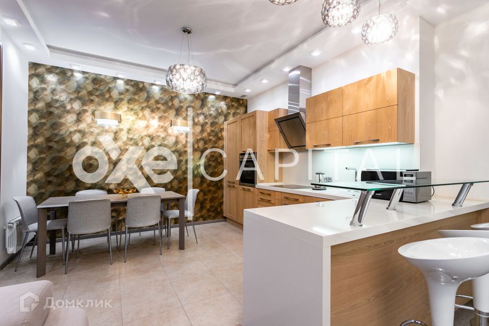 Сдаётся 3-комнатная квартира, 111 м²