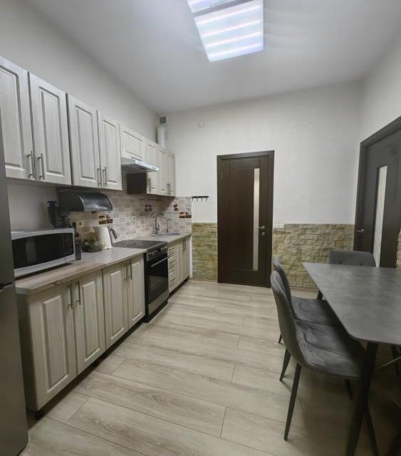 Продаётся 2-комнатная квартира, 51.5 м²