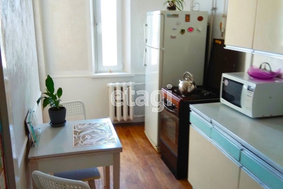 Продаётся 3-комнатная квартира, 71 м²