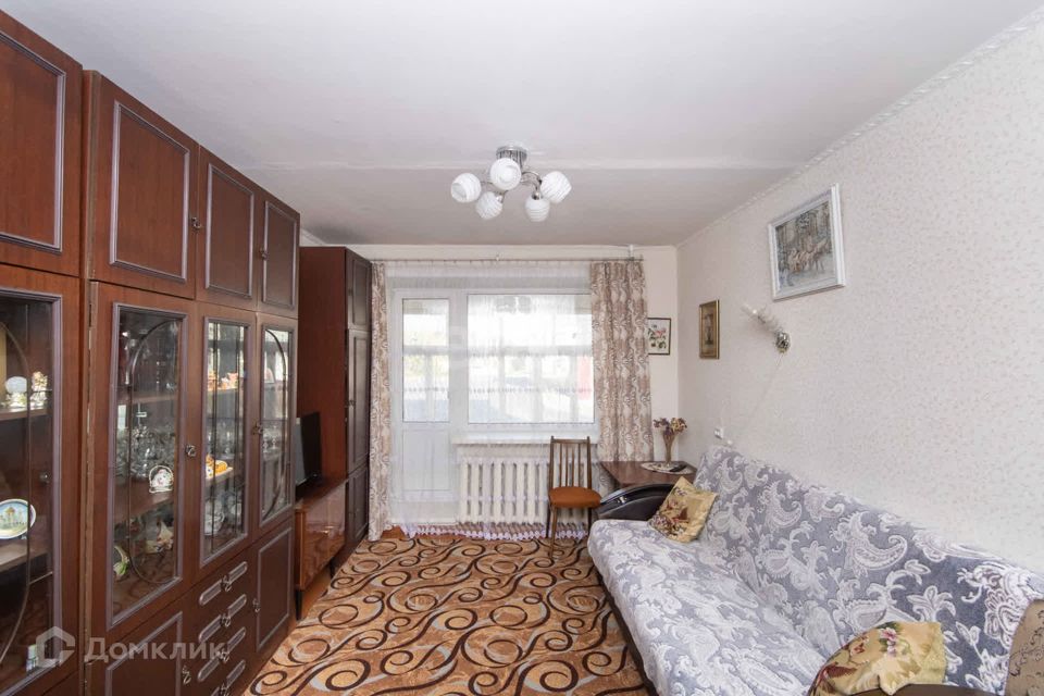 Продаётся 3-комнатная квартира, 49.8 м²
