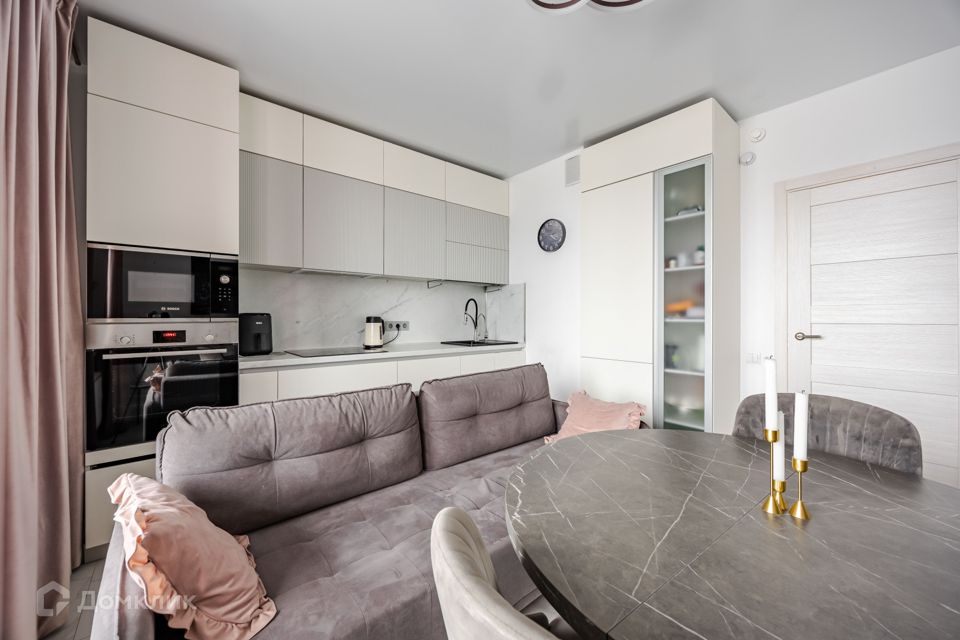 Продаётся 2-комнатная квартира, 64.9 м²