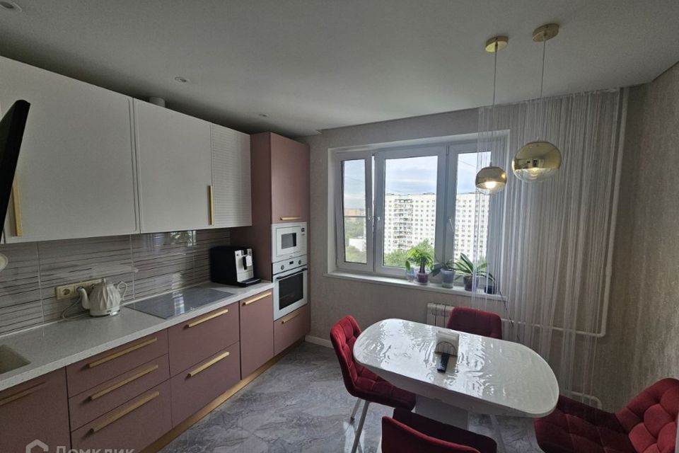 Продаётся 3-комнатная квартира, 75 м²