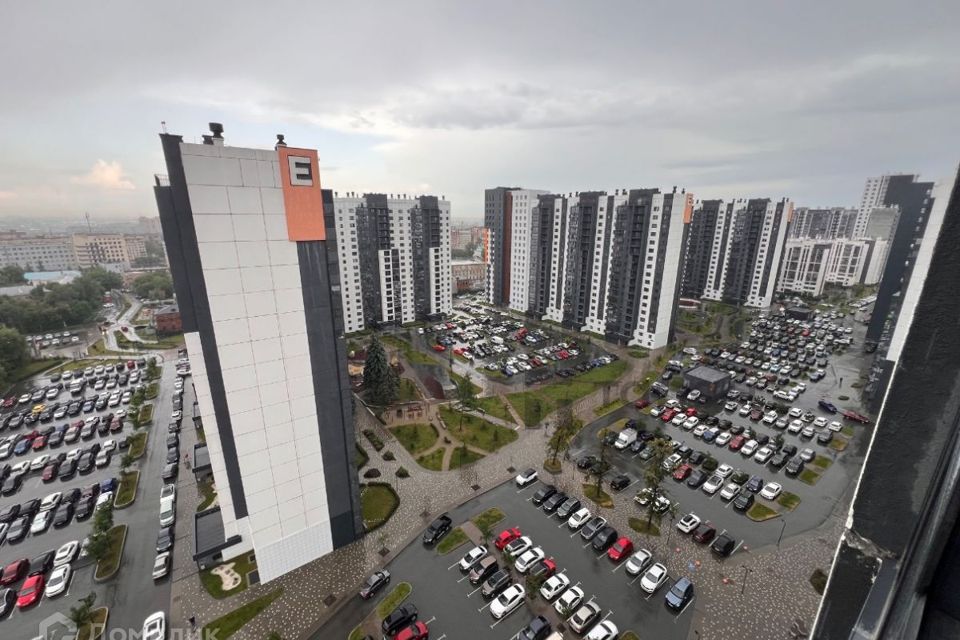 Продаётся 1-комнатная квартира, 39.7 м²