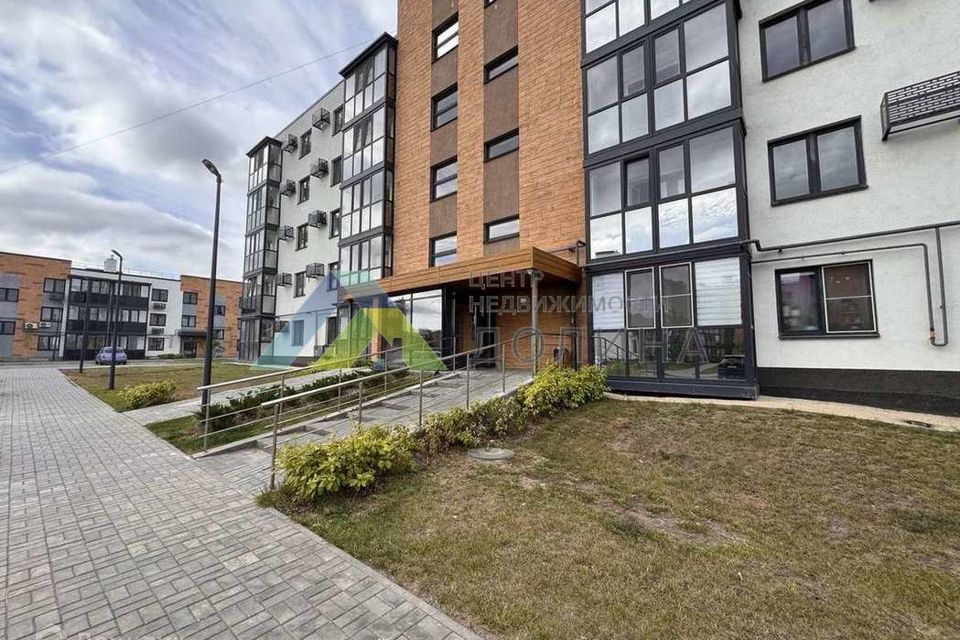 Продаётся 1-комнатная квартира, 37.4 м²