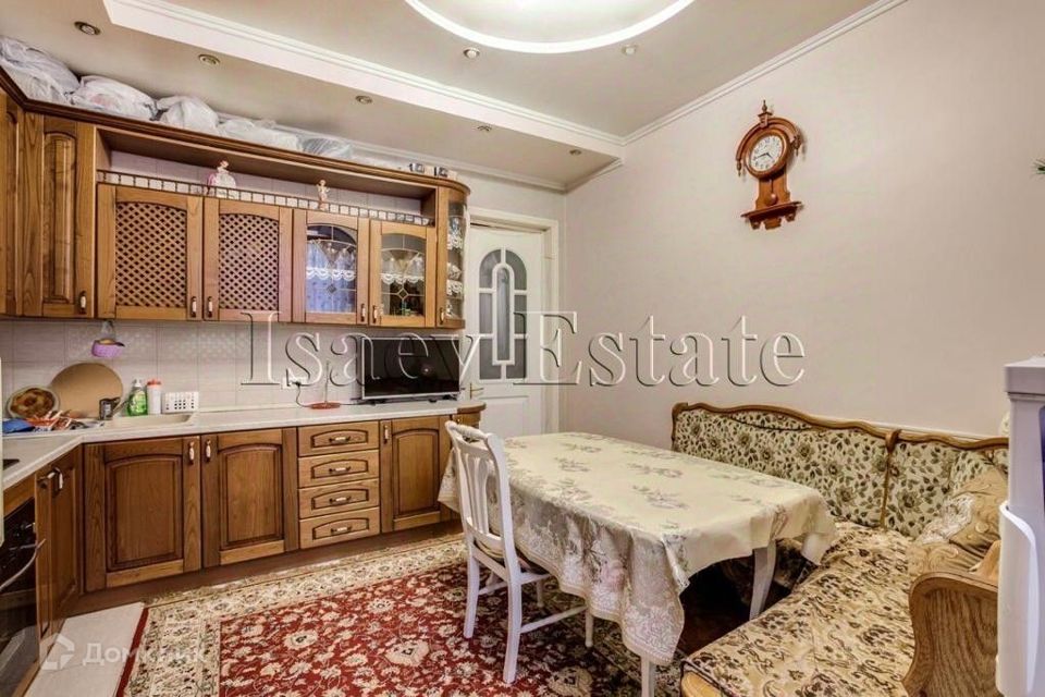 Продаётся 3-комнатная квартира, 96 м²