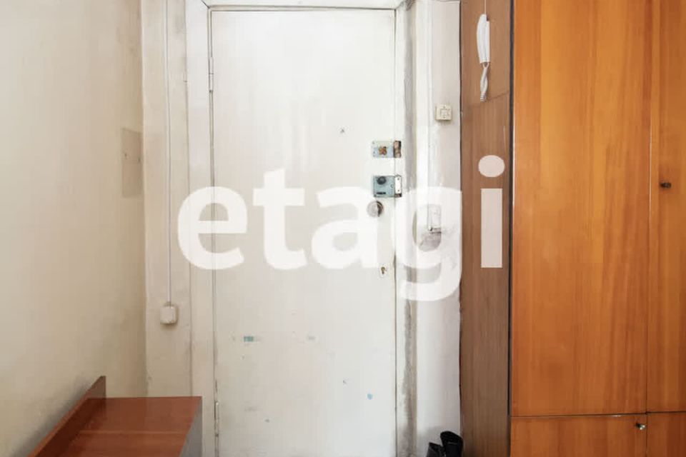 Продаётся 3-комнатная квартира, 61.8 м²