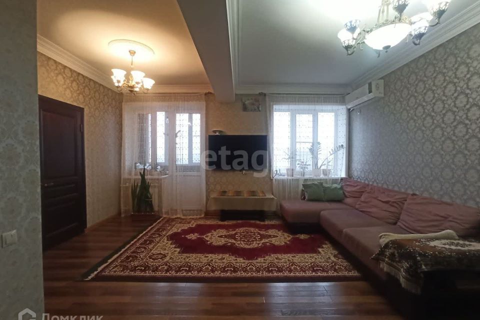 Продаётся 3-комнатная квартира, 82 м²