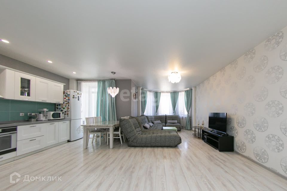 Продаётся 2-комнатная квартира, 73.3 м²