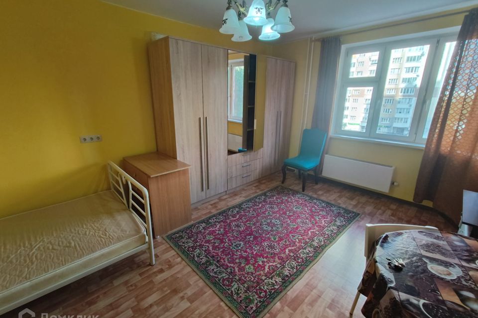 Продаётся 3-комнатная квартира, 131.1 м²