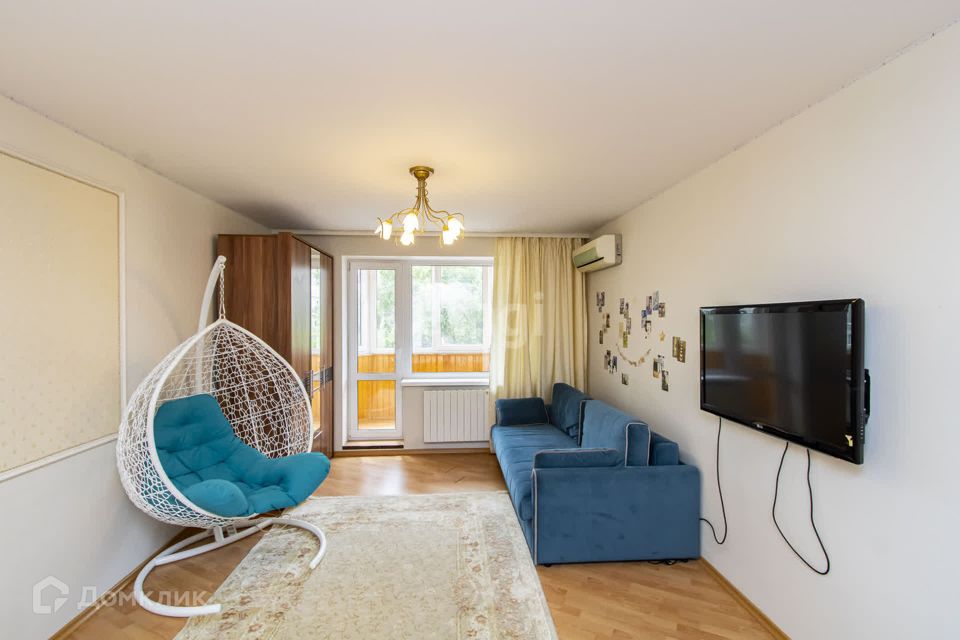 Продаётся 4-комнатная квартира, 106.5 м²