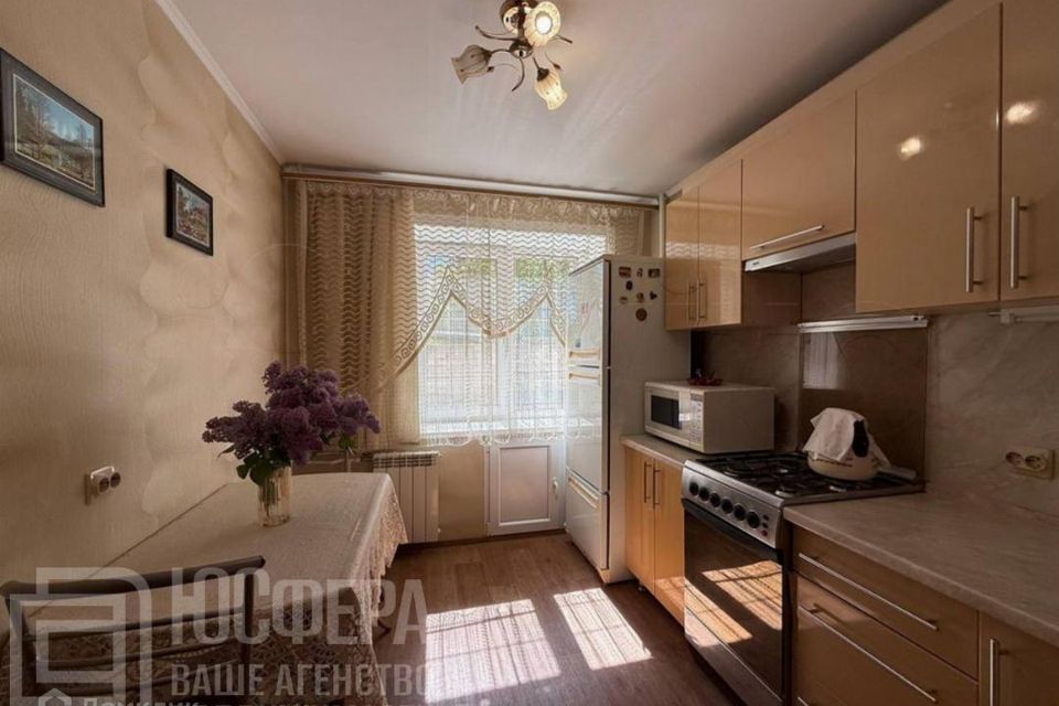 Продаётся 4-комнатная квартира, 76.5 м²