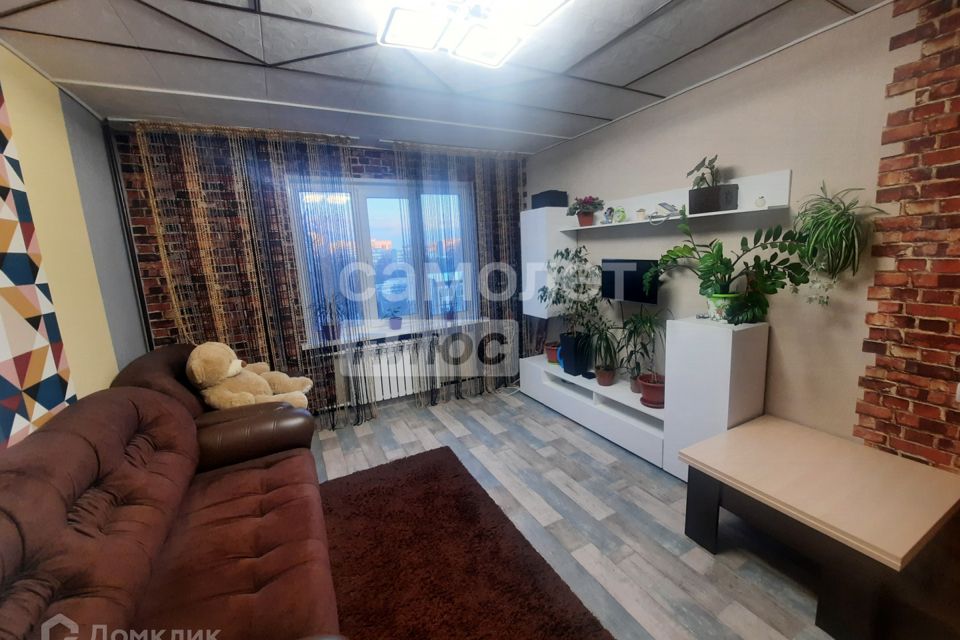 Продаётся 4-комнатная квартира, 68.9 м²