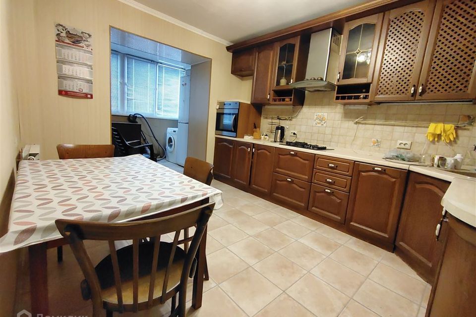 Сдаётся 2-комнатная квартира, 69 м²