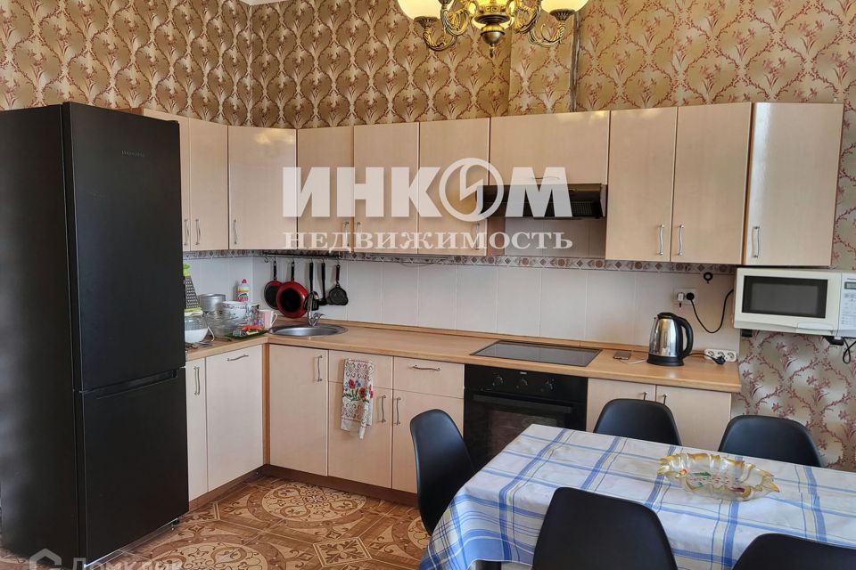 Сдаётся 3-комнатная квартира, 111 м²